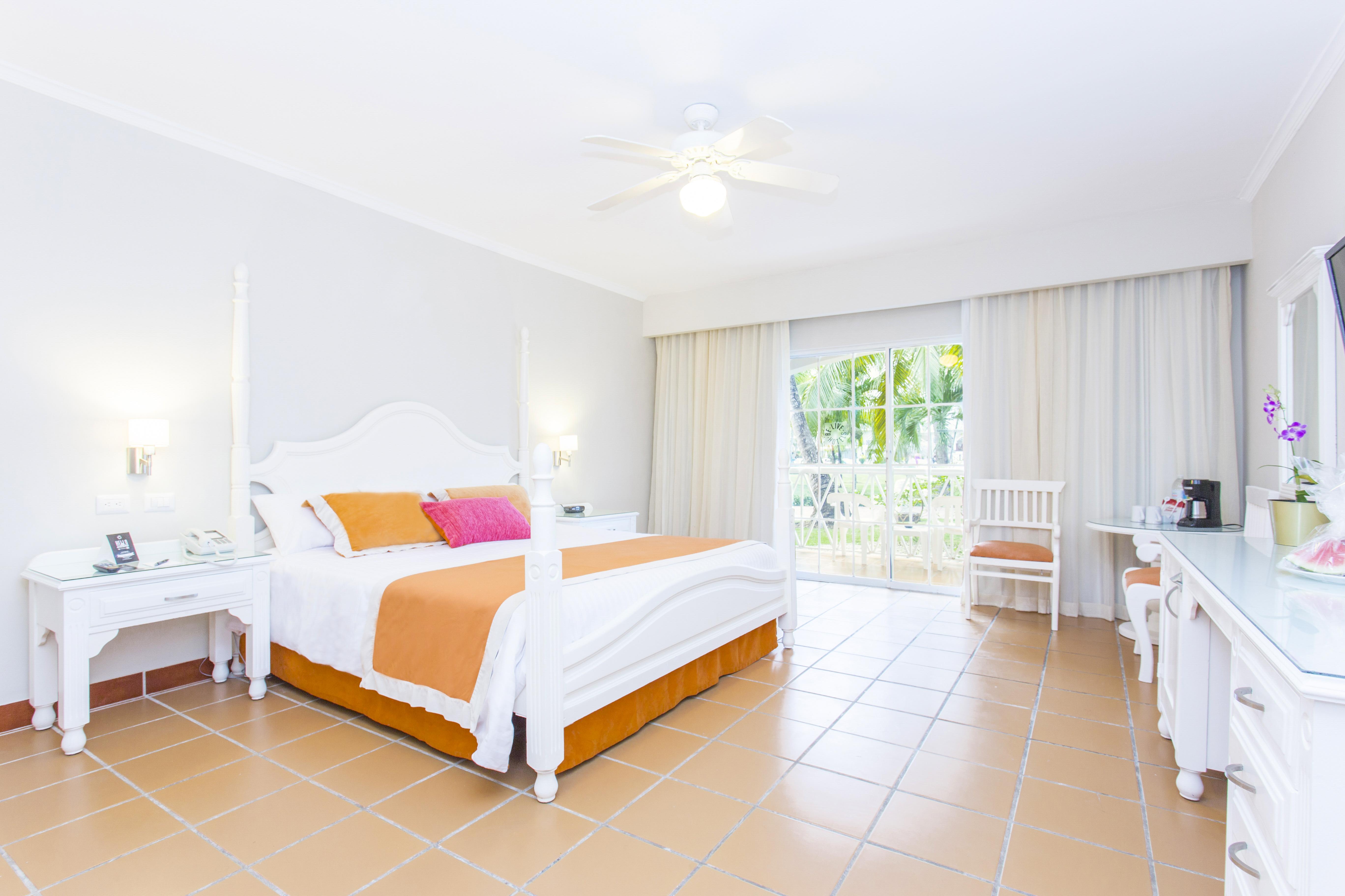 Be Live Collection Punta Cana (Adults Only) מראה חיצוני תמונה A room at the Iberostar Grand Hotel Bávaro