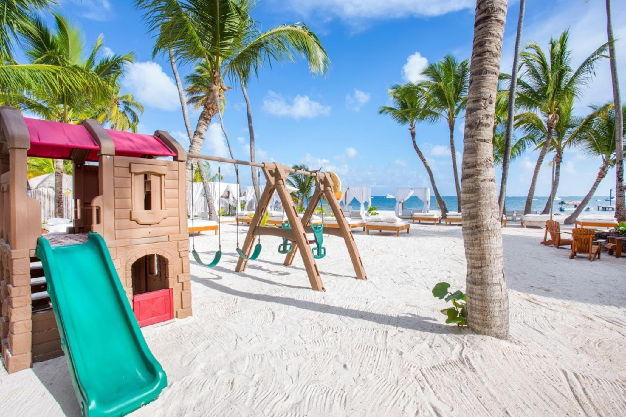 Be Live Collection Punta Cana (Adults Only) מראה חיצוני תמונה Playground at the beach